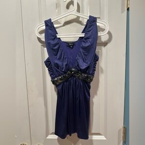 Sky - Medium - purple top